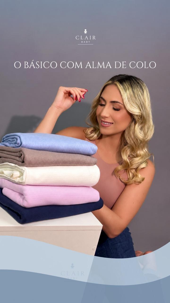 Gabriela com bodies Clair Baby e a frase O básico com alma de colo
